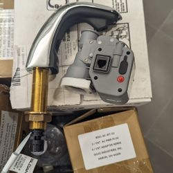 Automatic Soap Dispenser (Sloan)