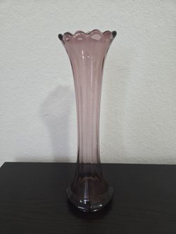 Amethyst Swung Vase 12"