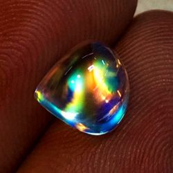 Discover the Brilliance of a 2.25 ct AAAA1 Rainbow Moonstone.25 ct