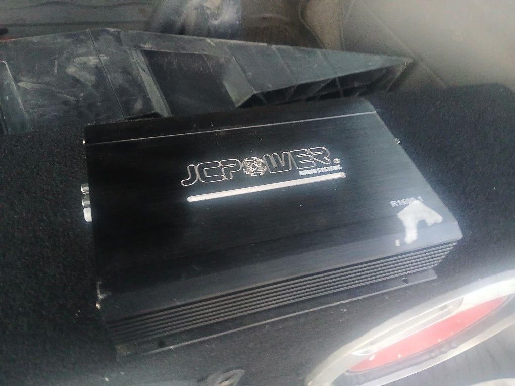 2 12 One Jl Ine Sony And 2000 Watt Amp Belive Unsure But Pushed Both 