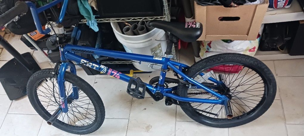 Mongoose Bike 20"