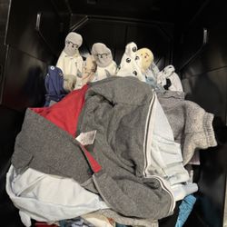 NEWBORN CLOTHES AND BOTTLES