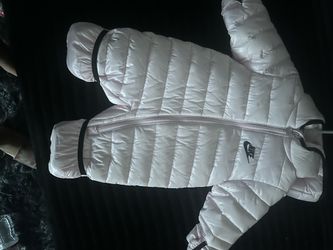 NIKE Snow Suit, never worn