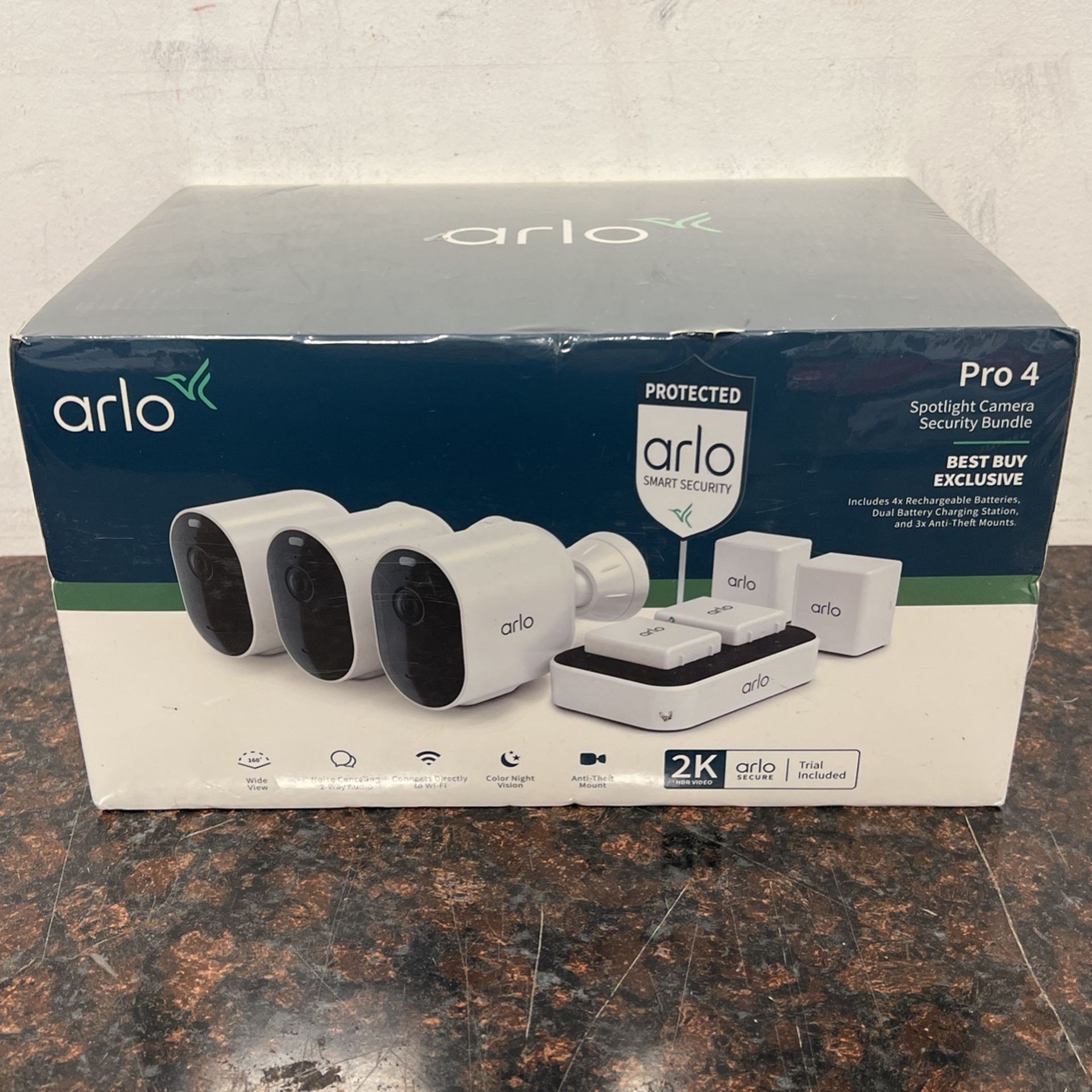 Arlo Pro4