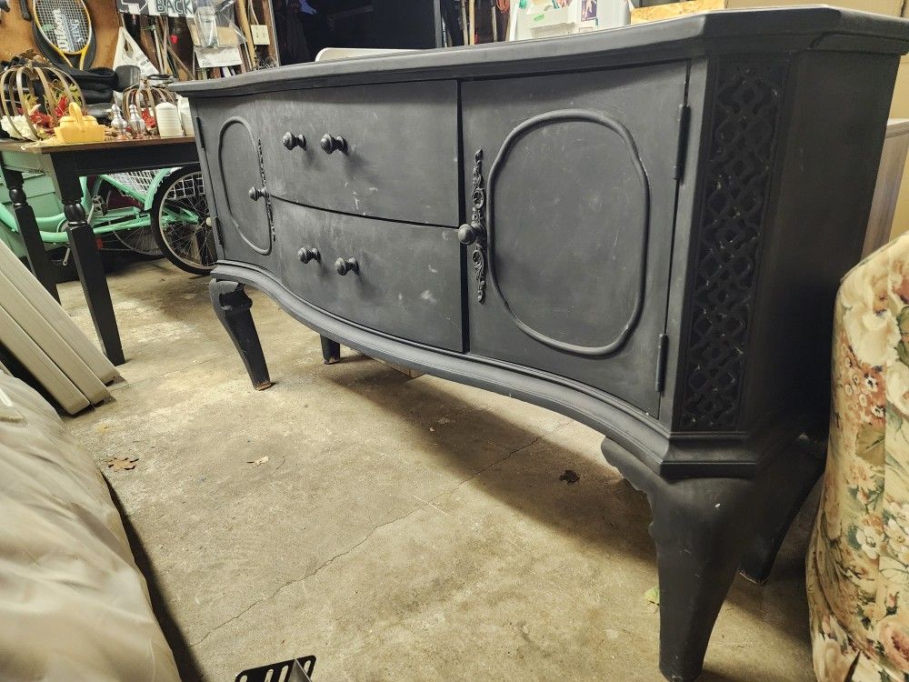 Black Chalk Painted Sideboard with gorgeous curves. Beautiful ornate designs and curved legs