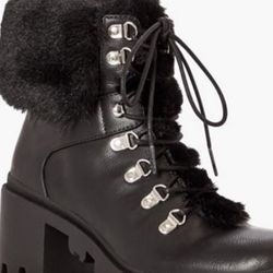 Esprit Laced Up Booties With Lug Sole And Lined Black Faux Fur  Size 8M
