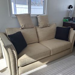 Barely Used Couch & Decorative Pillows