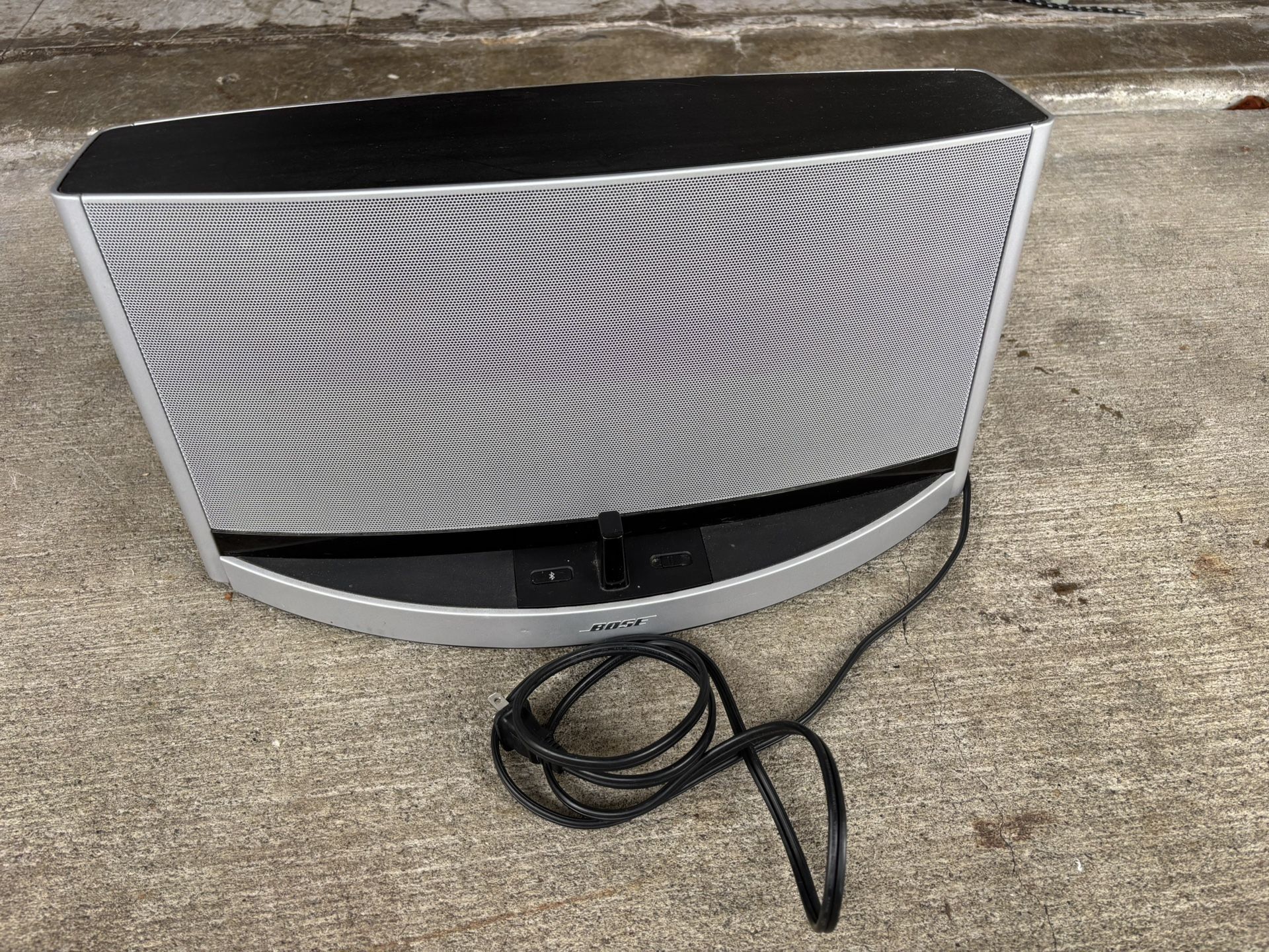 BOSE SOUNDDOCK 10 BLUETOOTH SPEAKER