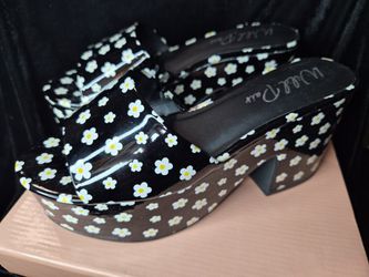 Wild Pair Melbourne Platform Shoes