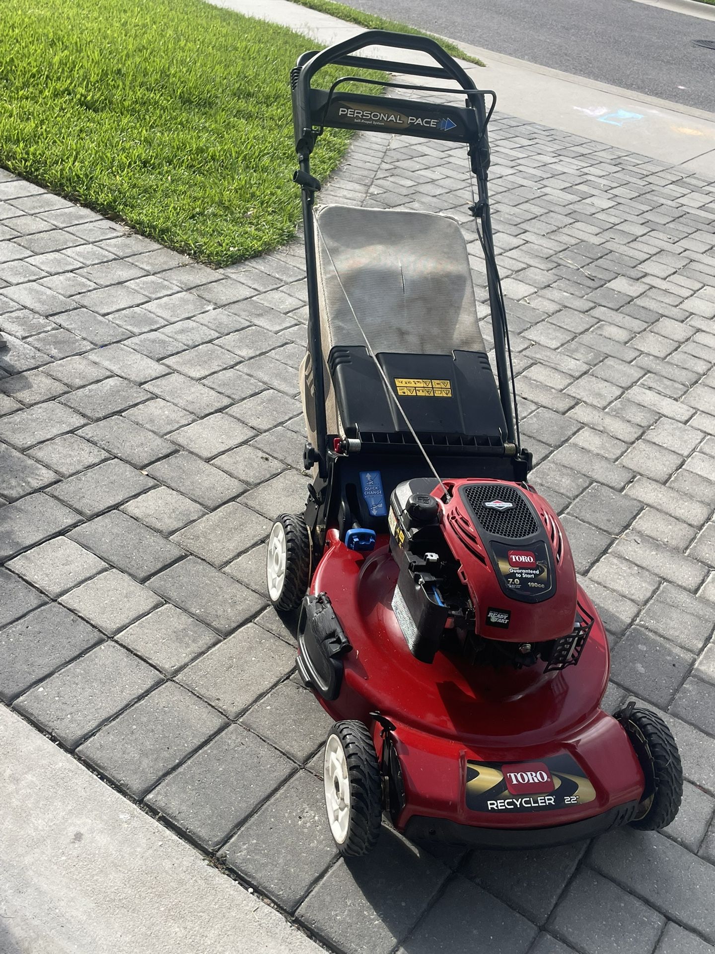 Toro Self Propelled Mower W/bag Runs Great!