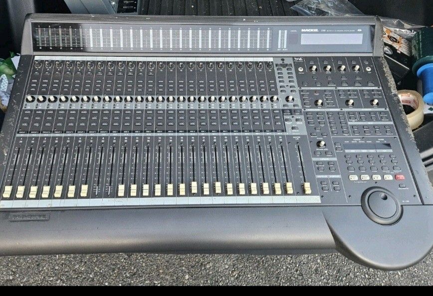 Mackie D8B Digital Mixing Console With CPU Power Supply