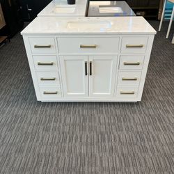 48” Bathroom Vanity In White 