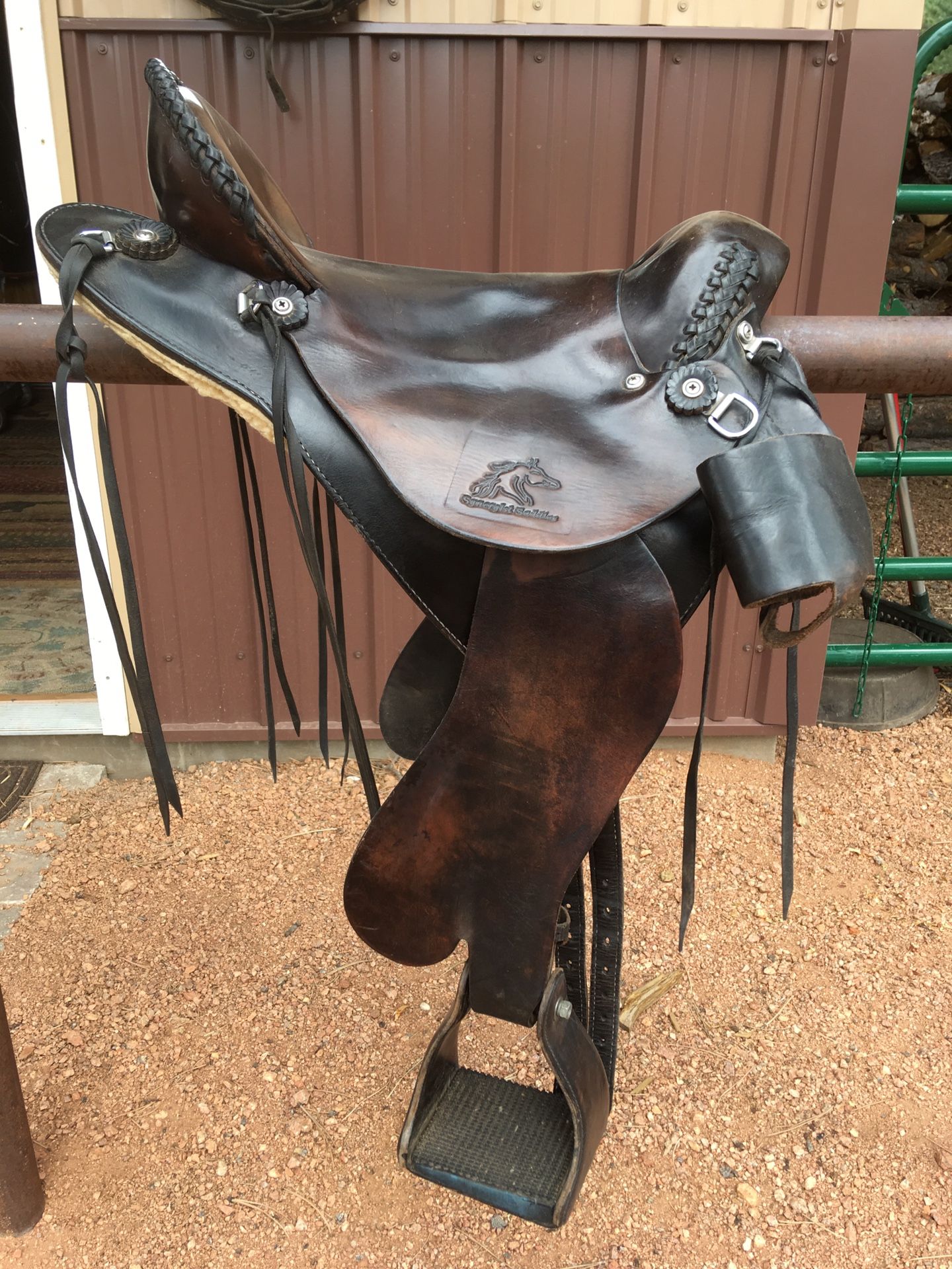 Synergist Saddle