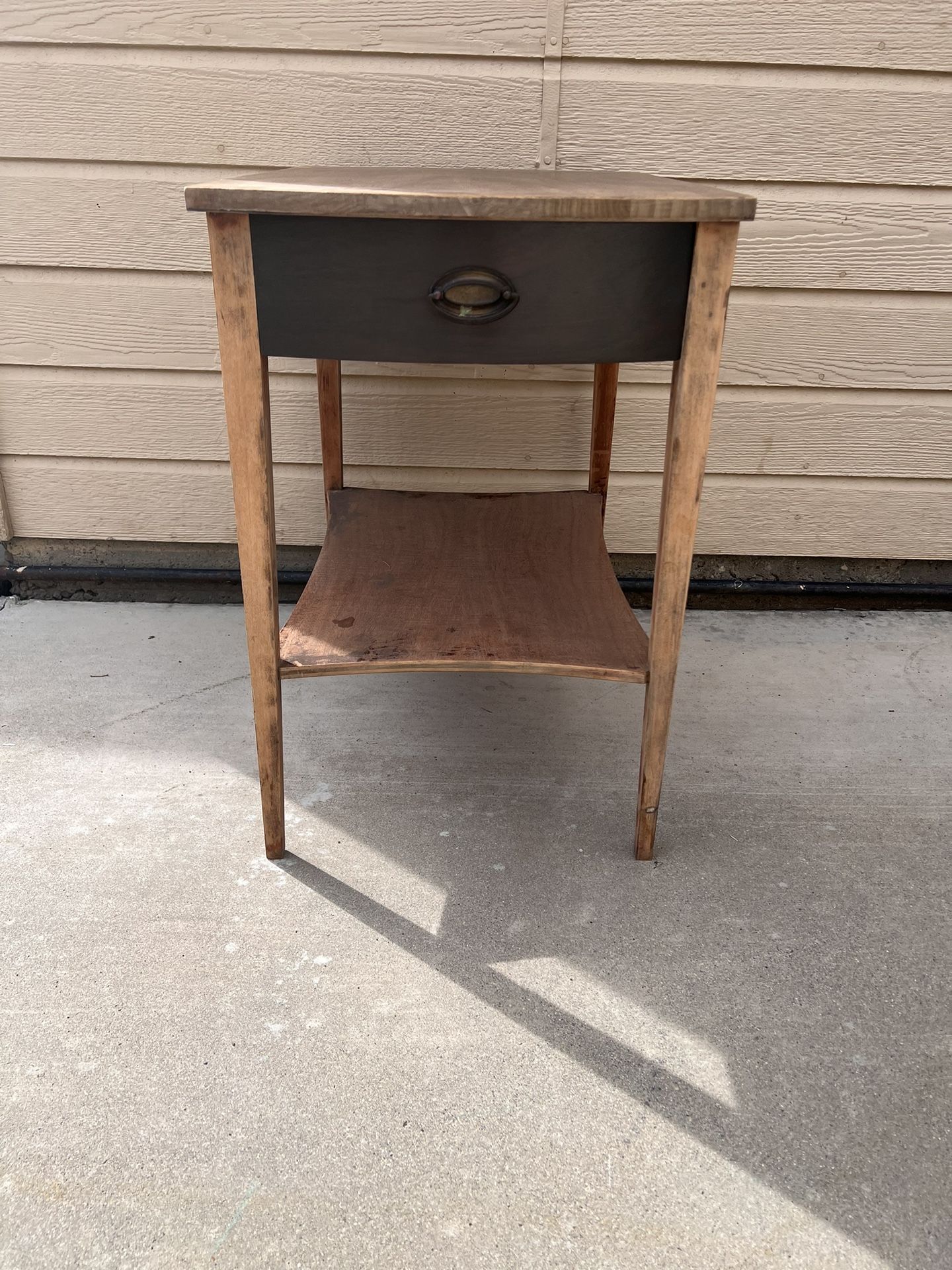 Mersman Vintage Mahogany End Table With Drawer
