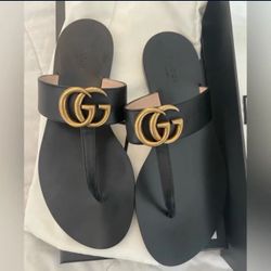 GUCCI L'AVEUGLE Sandals