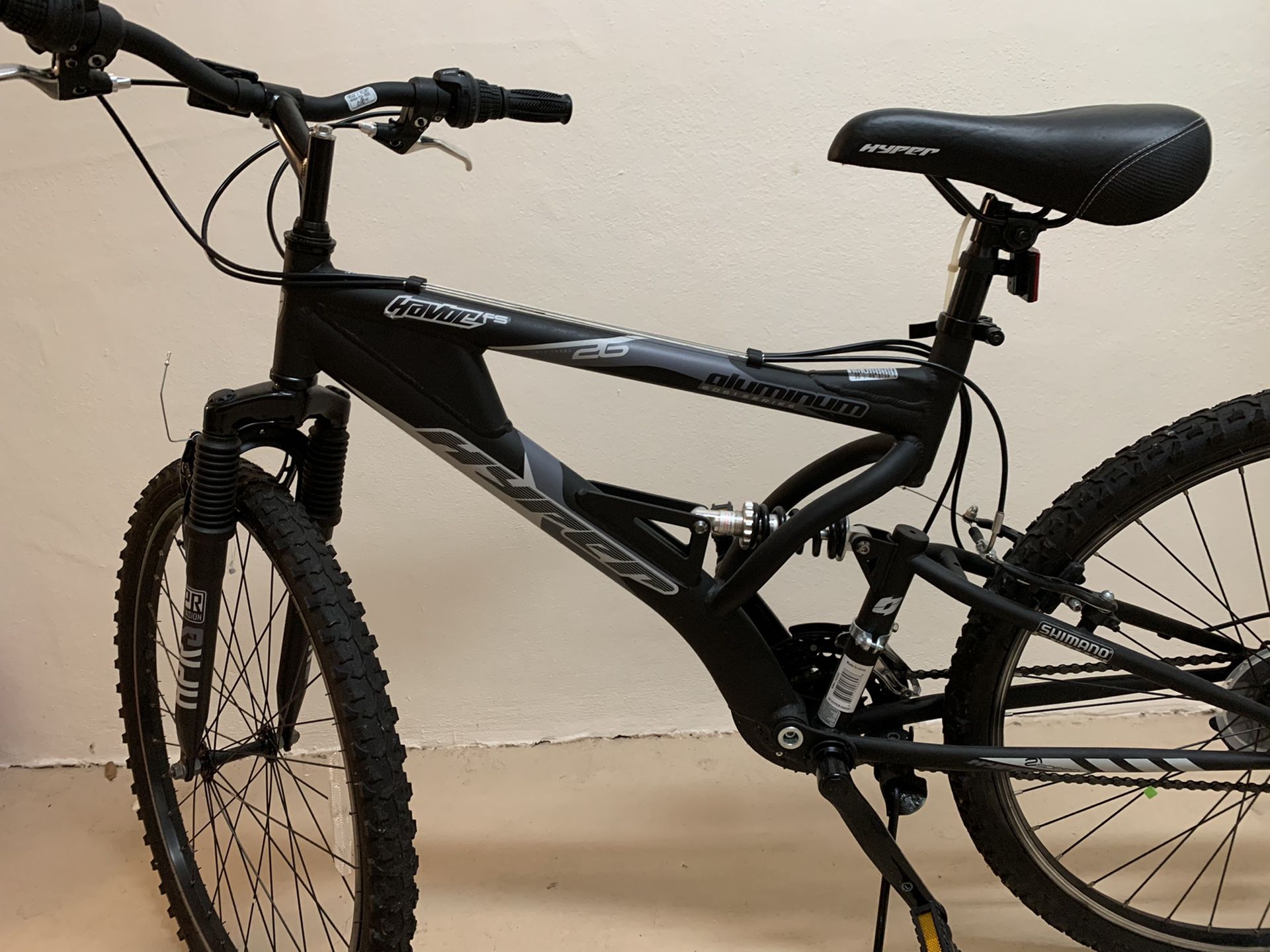 Hyper 26” HAVOC Mountain bike- like new