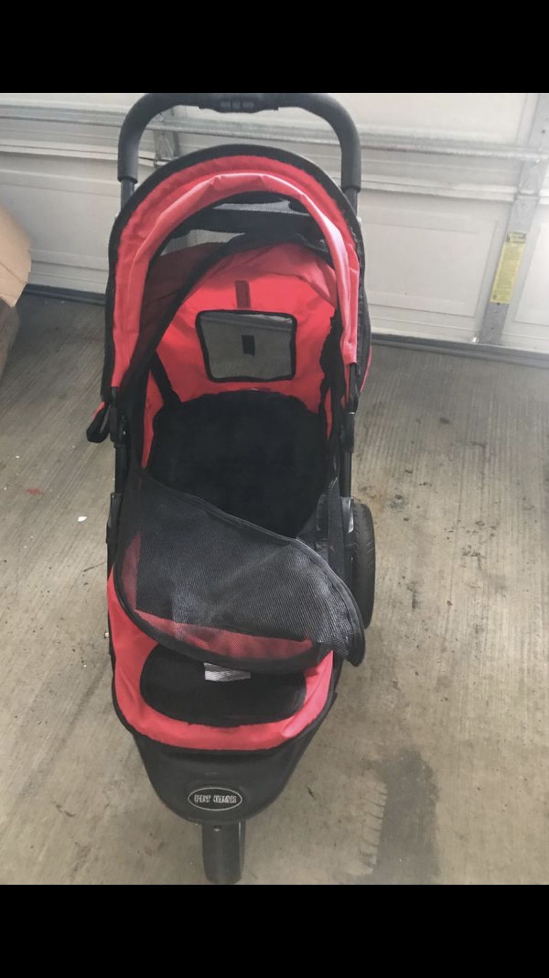 Dog stroller