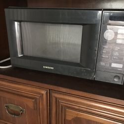 Samsung Black Tabletop Microwave - $5