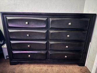 Black wood dresser