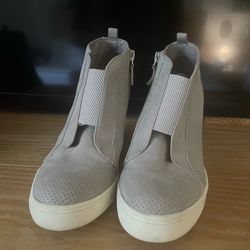 Wedge shoes size 8