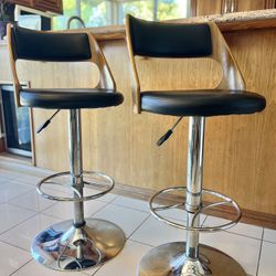Swivel Bar Stools 
