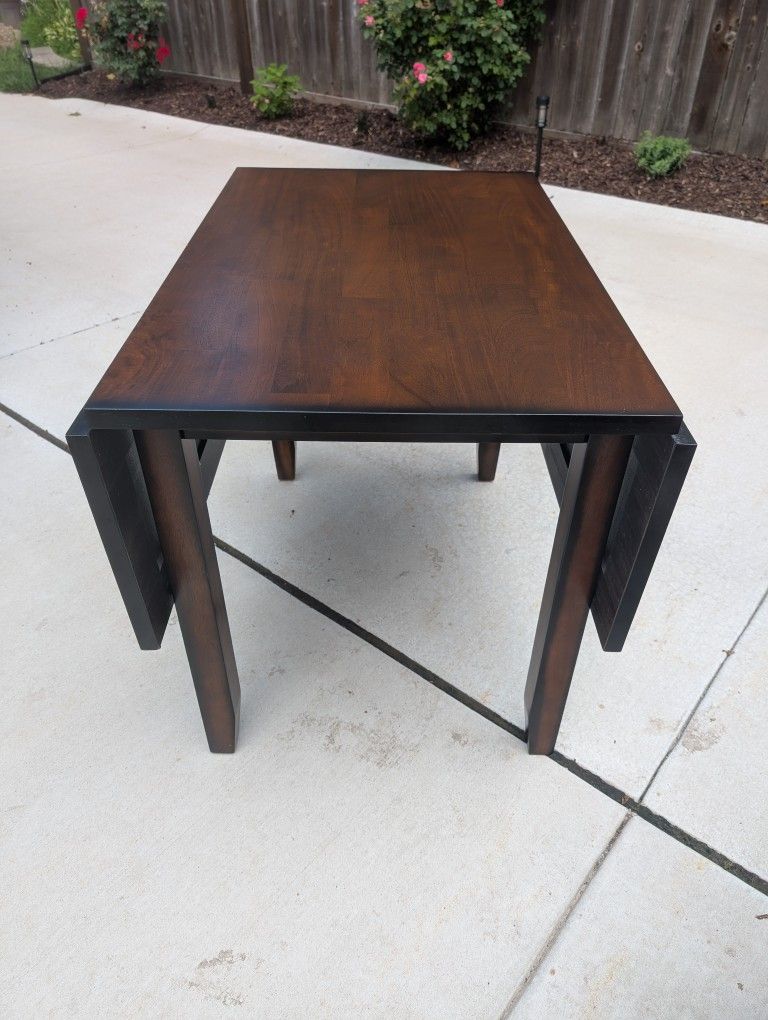 Table With 4 Chairs