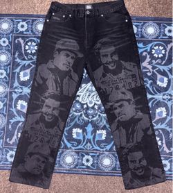 ASAALI CARTEL PRINT JEANS (BLACK ON BLACK