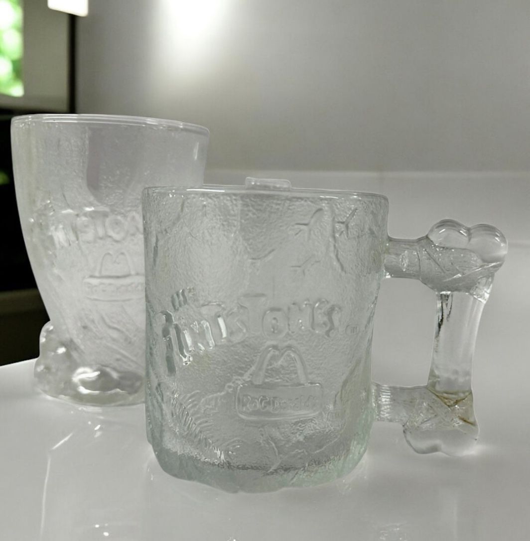 Vintage McDonald’s The Flintstones Glass Mugs 1994 – Lot of 2 -collectible