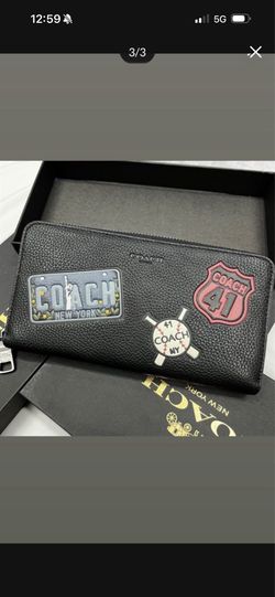 Coach Motif Mixed Patches Black Pebble Leather Accordion Wallet F24657 NWT  100%Authentic MSTP:275.00$ Pick up in the city of Pico Rivera