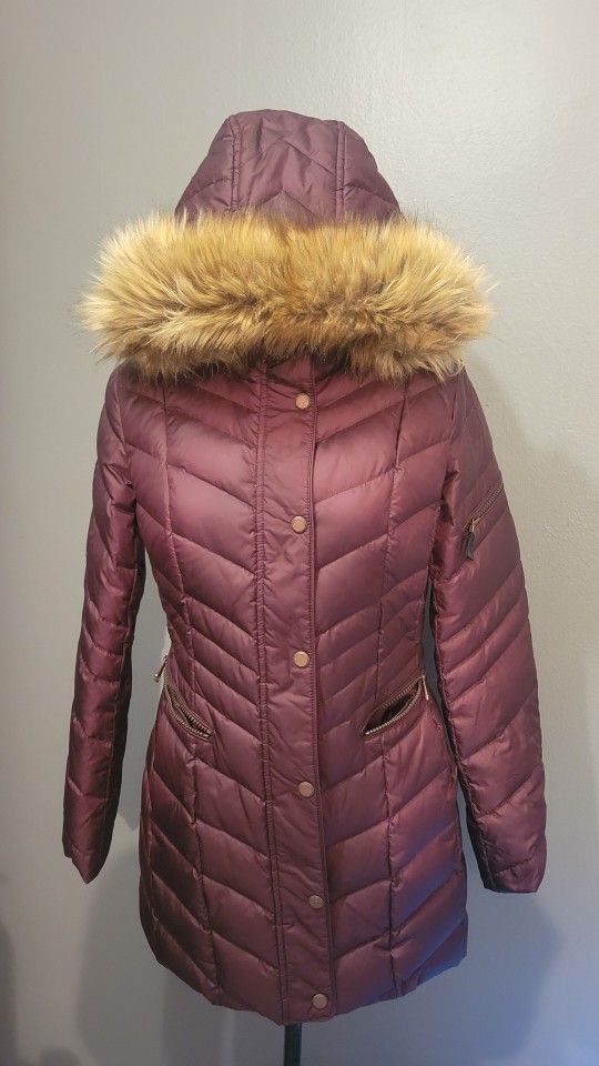 Burgundy Marc New York coat
Size XS