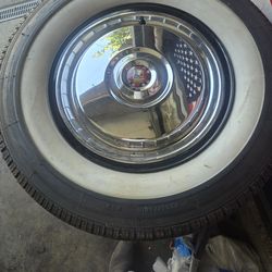 1955 Crown Victoria wheels,hub caps with Coker classic tires 205-75R15 and skirts