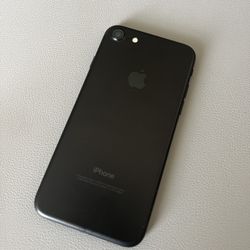 Apple iPhone 7 (32GB)UNLOCKED /DESBLOQUEADO  For All Carriers  🔥