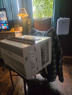 8000  BCU AIR CONDITIONER BRAND NEW