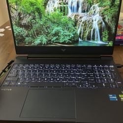 Hp Victus Gaming Laptop Rtx 3050 Barely Used