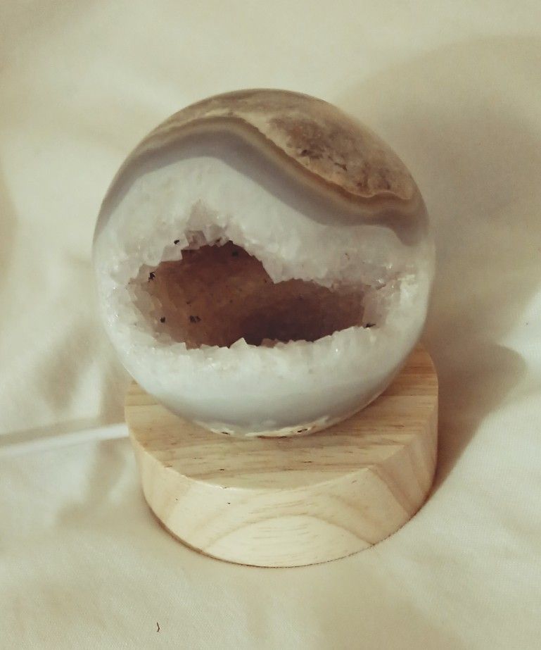 Natural Orca Druzy Agate Sphere Crystal Great for Healing (sp0007)