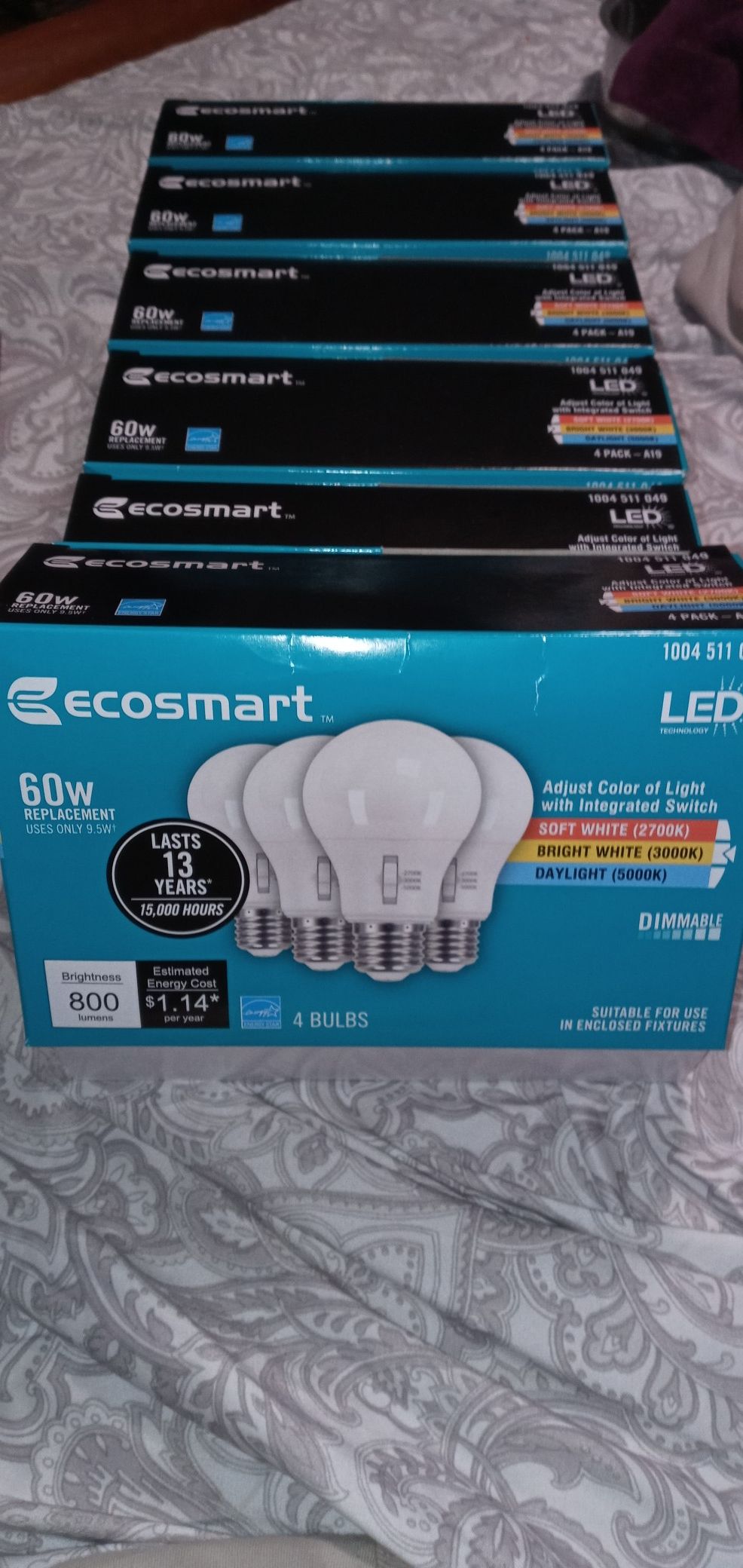 24 Eco smart dimable LED light bulbs