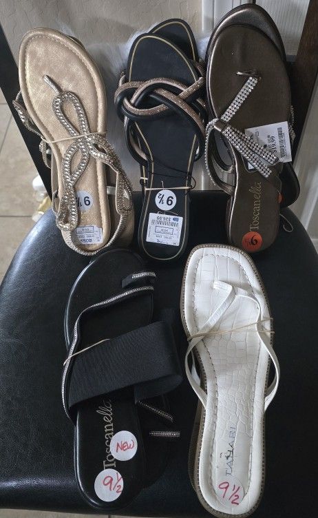 $20 Lot Ladies Flops Size 9 1/2