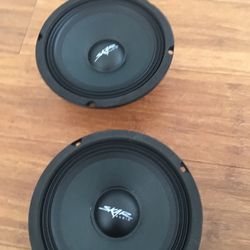 600 watts  6.5 Inches 