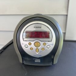 RADIO: AUDIOVOX, Vintage 2000’s, AM/FM/CD/ALARM