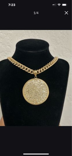 14k gold Aztec calendar pendant