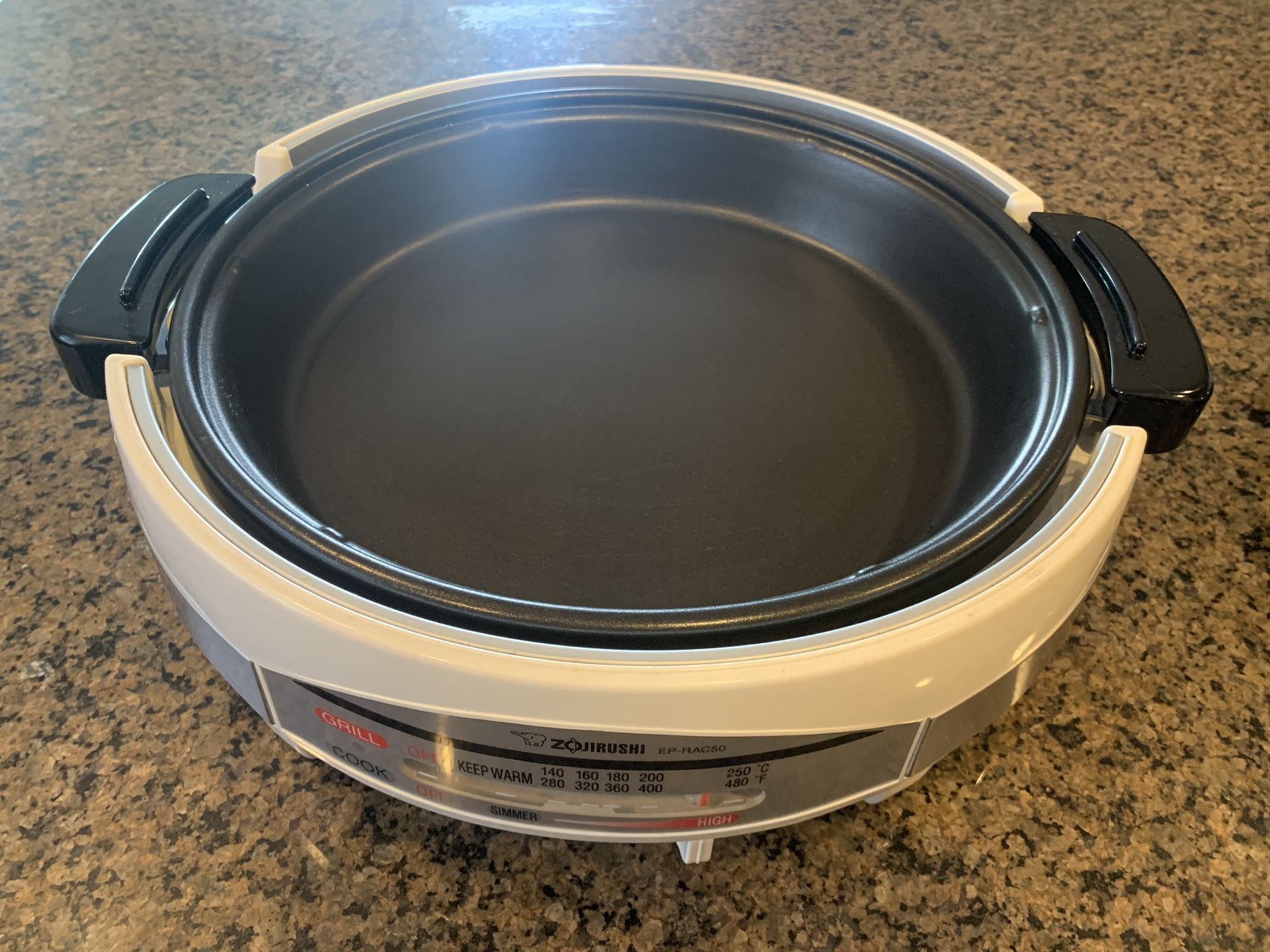 ZOJIRUSHI EPRAC50 Gourmet d’Expert Electric Skillet for Sale in Las