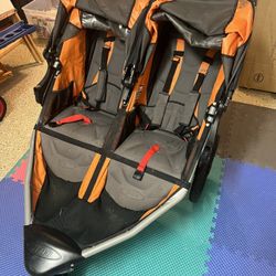 Double Bob Stroller Revolution SE 