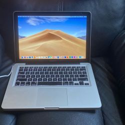 MacBook Pro 2012 8gb Ram 500 Drive i5