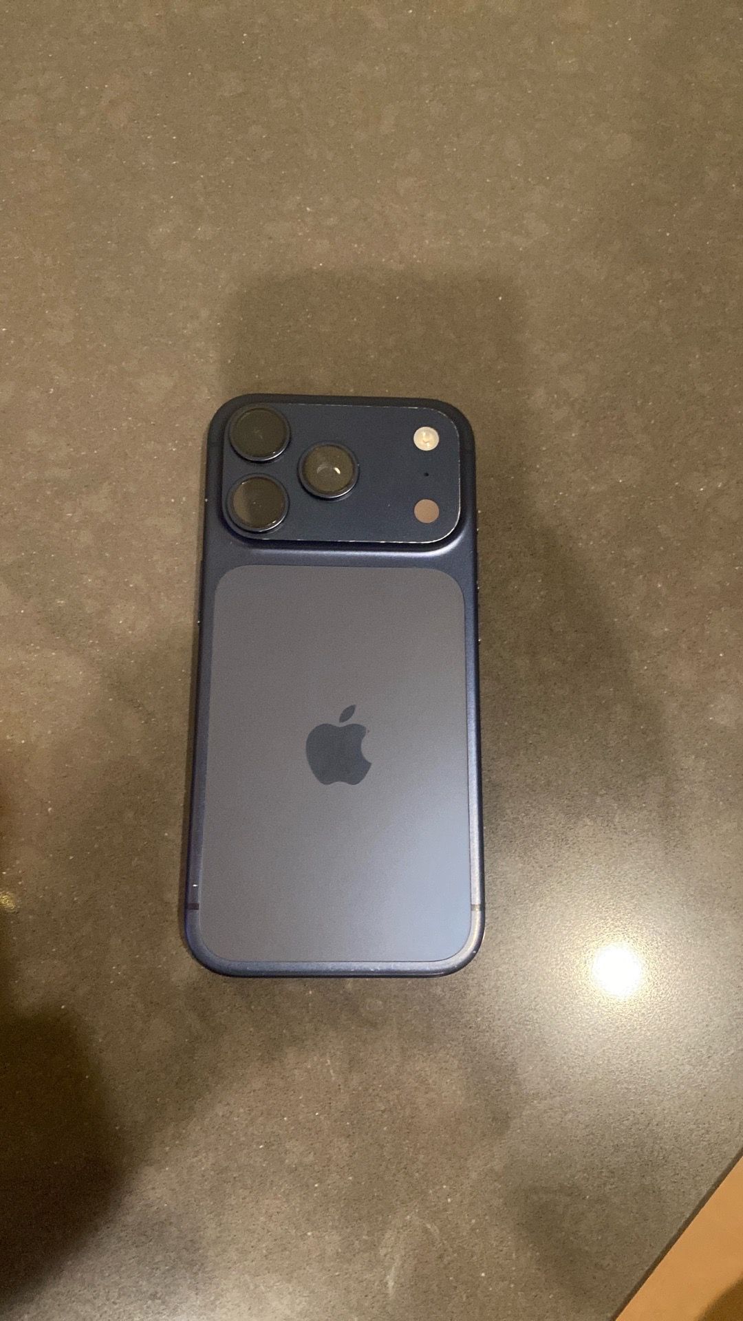iPHONE 17PRO **CARRIER LOCKED**