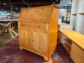 HD Grisham Secretary Desk