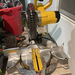 Dewalt 10in Mitre Saw