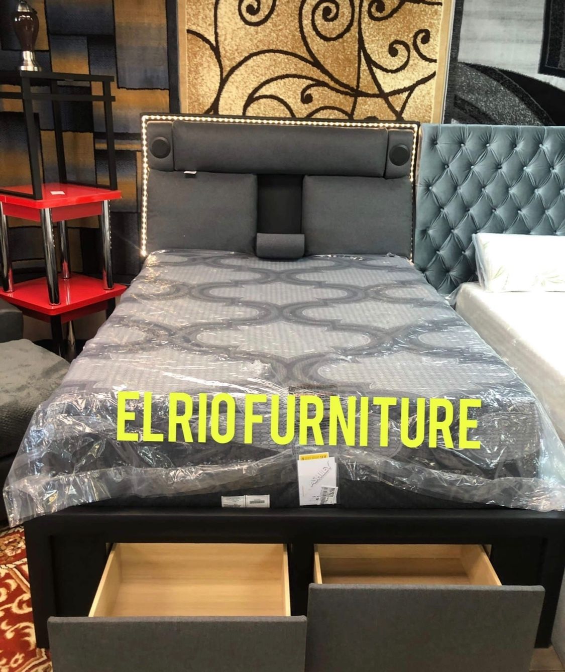 Furniture, queen bed