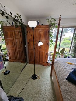 Decorative floor lamp