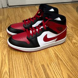 AIR JORDAN 1s SIZE W: 12  SIZE M: 10.5