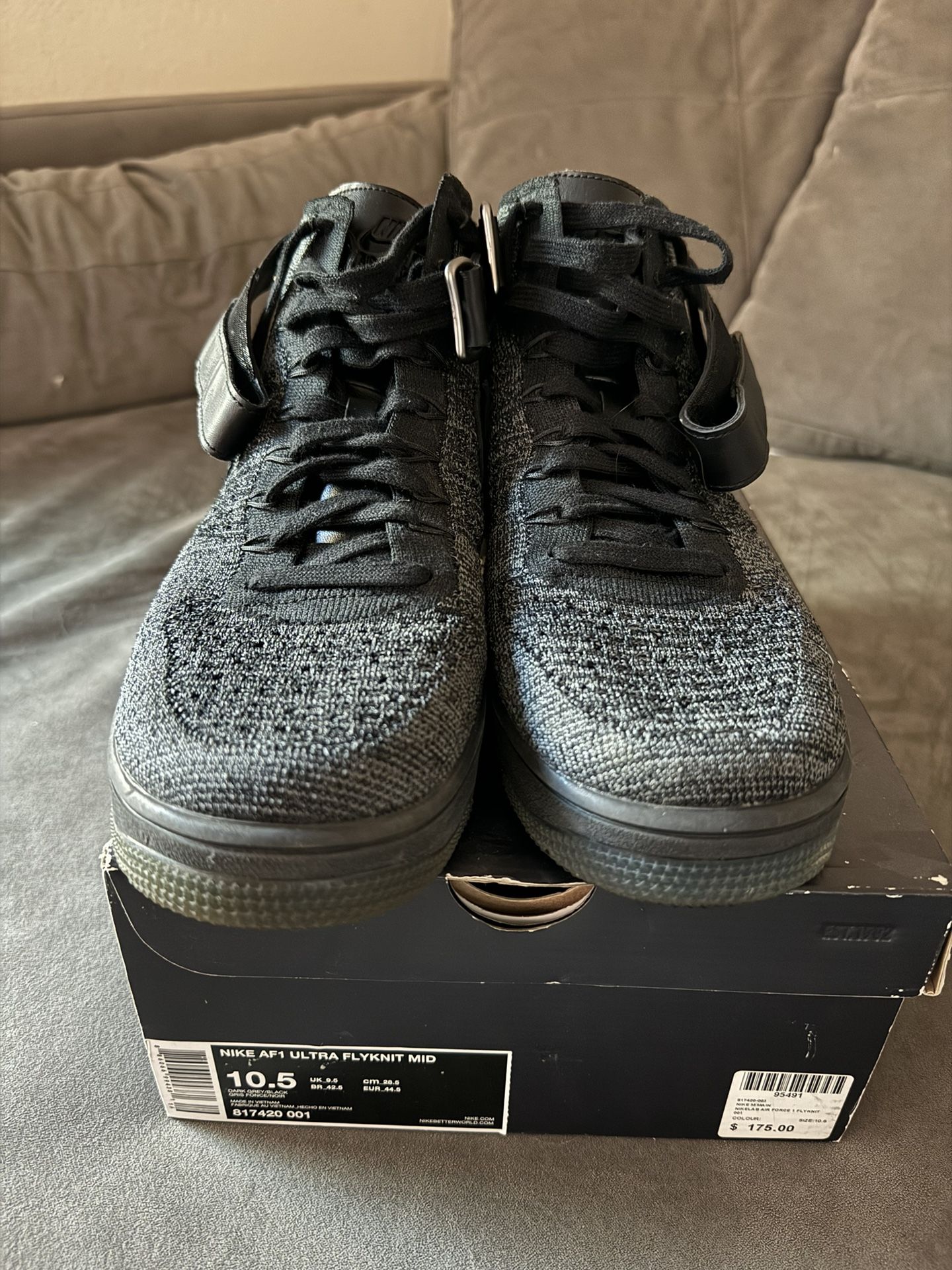 Nike Air Force 1 Ultra Flyknit Mid Rare Size 10.5